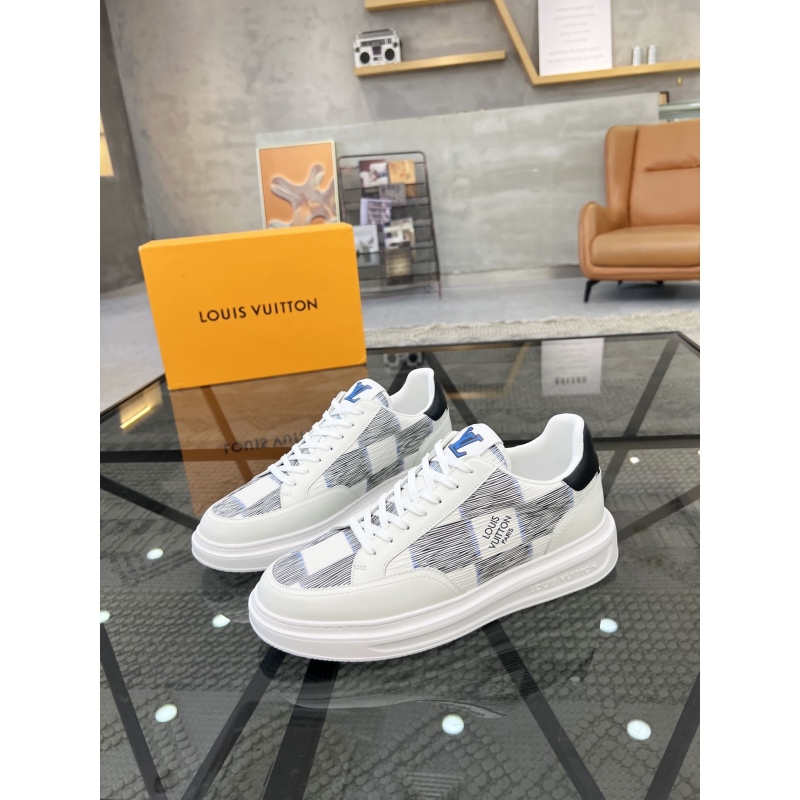 l**is V*t*n sneakers